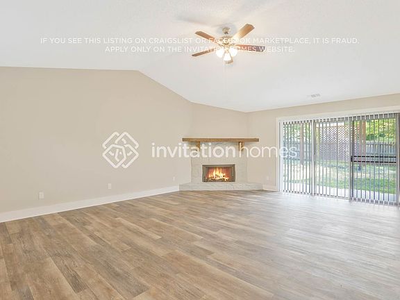 3rd image of 4648 N Landing Dr