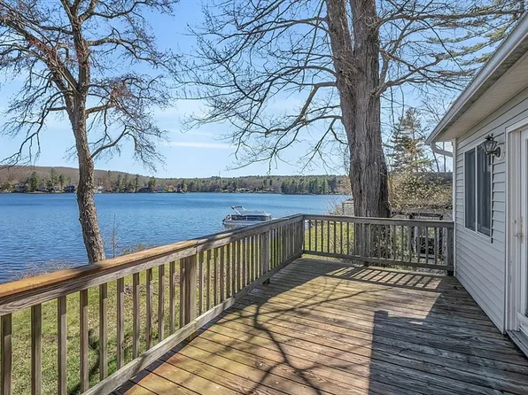 32 Ledge Ave, Spencer, MA 01562