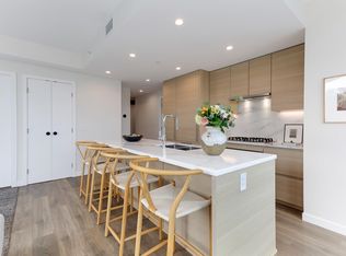 305 Morrissey Rd #804, Pt Moody, BC V3H 0M3