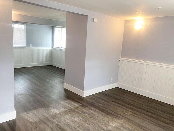 4th image of 5604 17th Ave NE #1