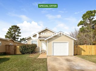 11819 Greenspark Ln, Houston, TX 77044