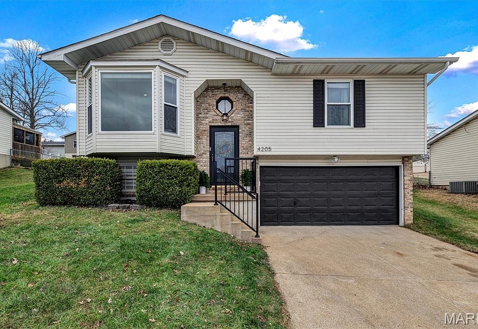 1st image of 4205 Sunny Glen Ct