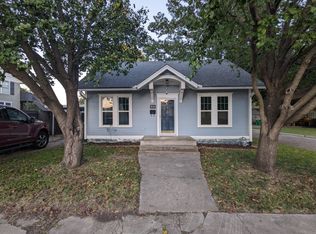 310 S Red River St, Gainesville, TX 76240