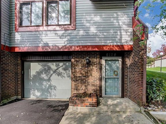 3rd image of 6124 Persimmon Tree Ct