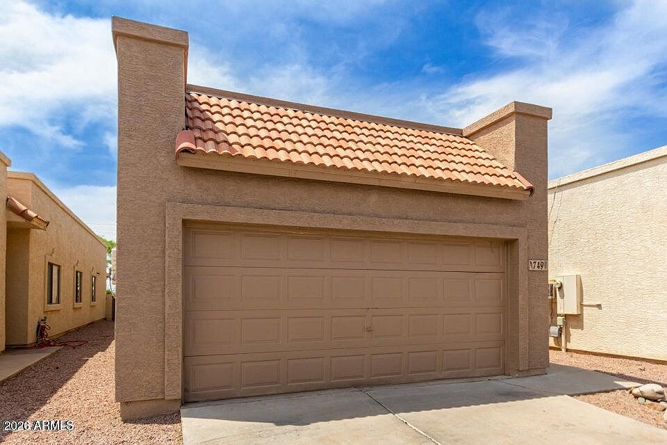 1st image of 749 E PEPPER Drive