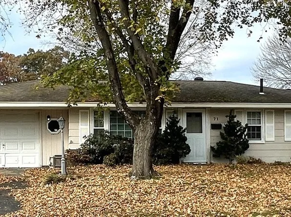71 Sheila Dr, Bellingham, MA 02019