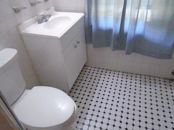 5th image of 10135 S Luella Ave