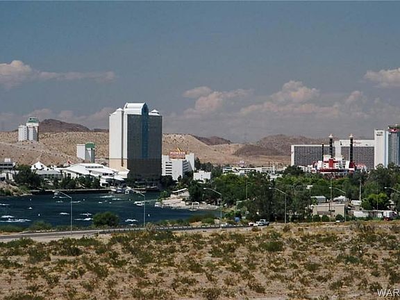 3rd image of 2022 Merrill Ln Unit 7H