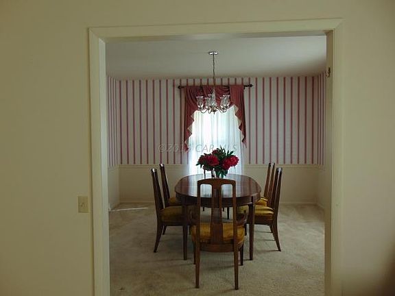 formal diningroom