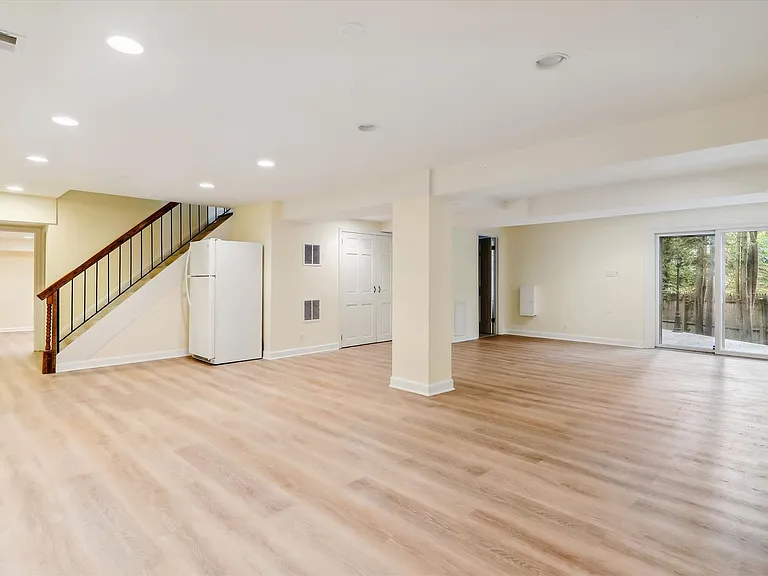 9309 Langford Ct — Photo 48