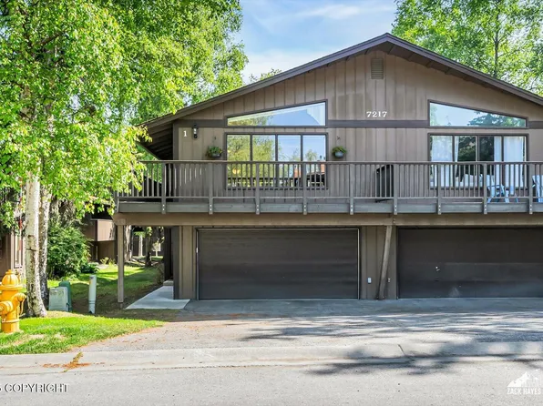 7217 Foxridge Cir #A-1, Anchorage, AK 99518