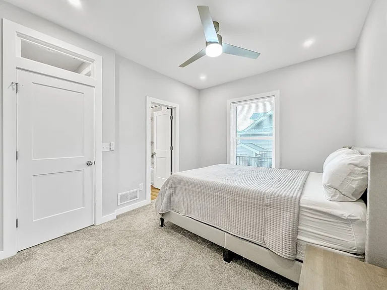 141 Hughes St — Photo 16