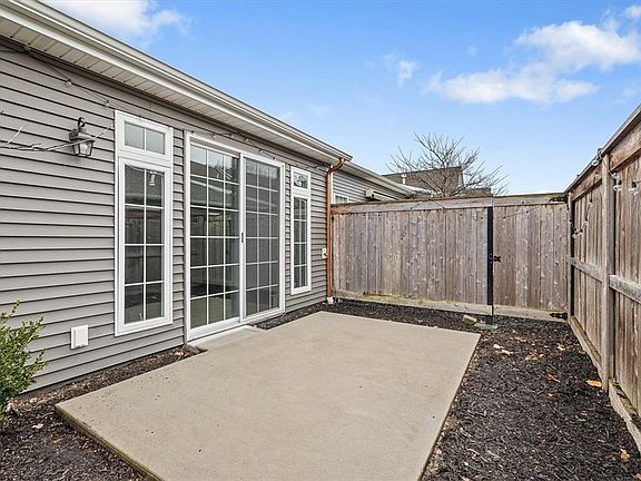 4th image of 515 Rodney Ln #201