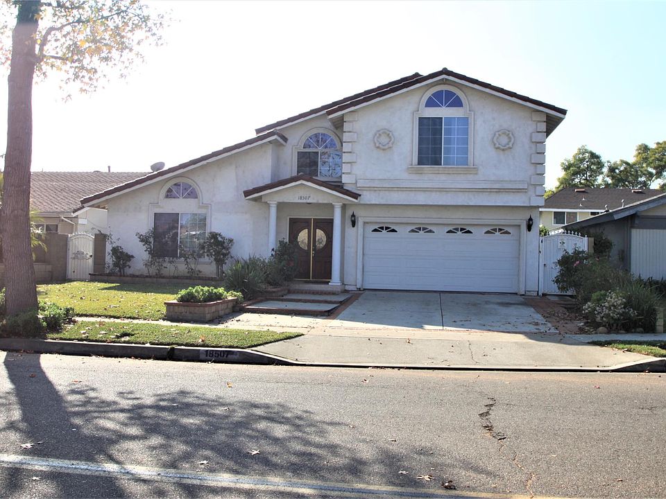 1st image of 18507 Parkvalle Ave
