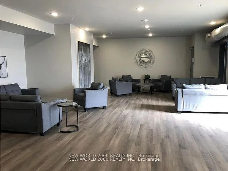 501 Frontenac St #106 — Photo 18