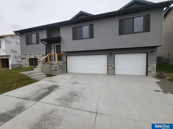 1440 W Beartooth Dr, Lincoln, NE 68521