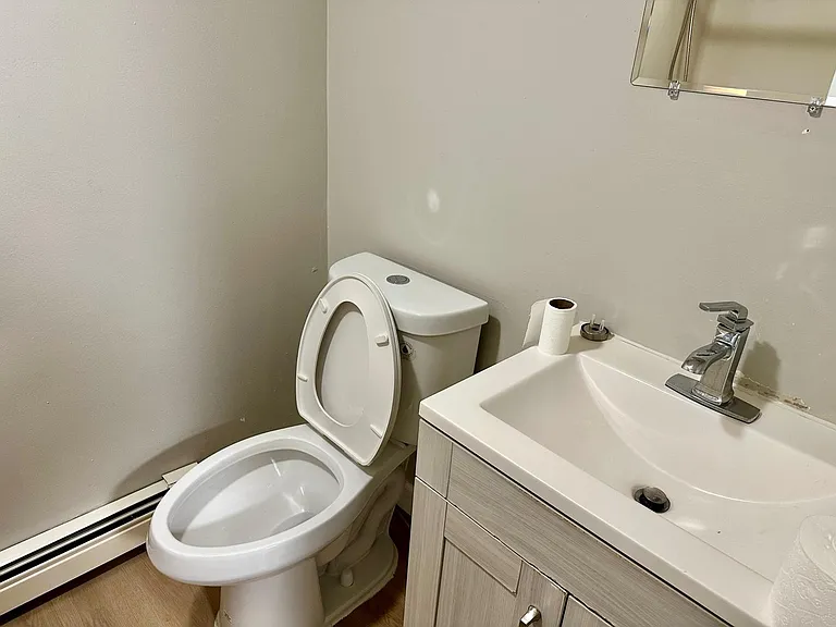 418 Laurel St #3 — Photo 4