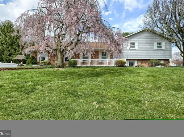 165 Schoolhouse Rd #L-0066, Palmyra, PA 17078