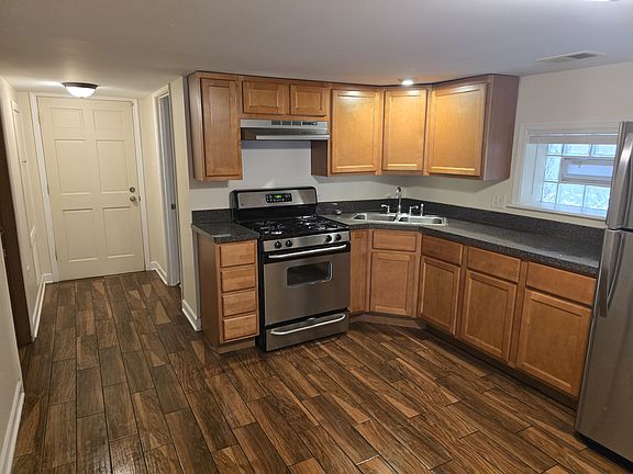 2nd image of 5046 W Division St Floor 1
