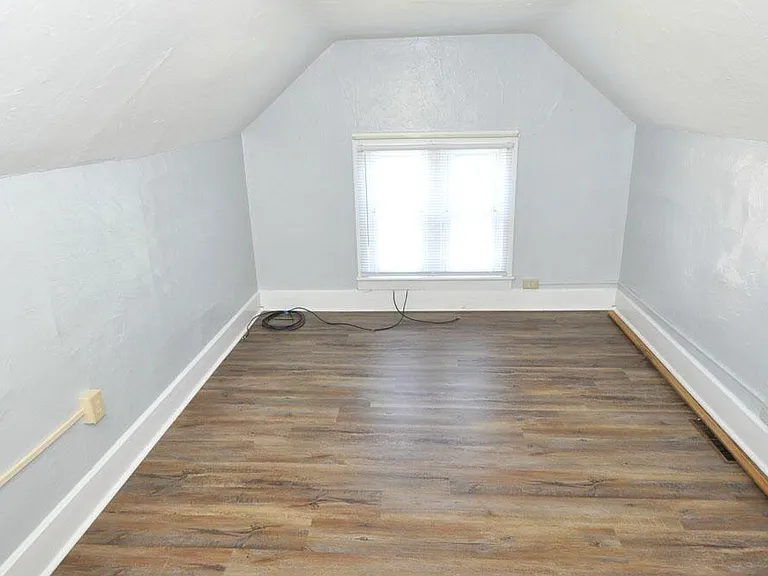 212 S Wooster Ave #3 — Photo 7