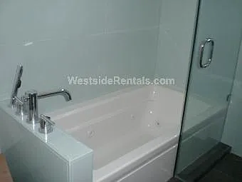 1609 Ellsmere Ave — Photo 4