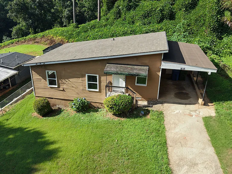1615 Abner Ter NW — Photo 1