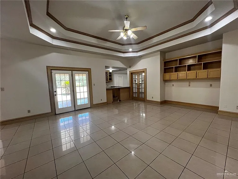 1703 Sunrise Ln — Photo 5