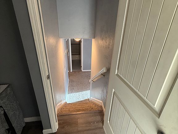 2nd image of 1545 Hathaway Dr