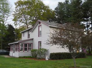 1 Prospect St, Castile, NY 14427