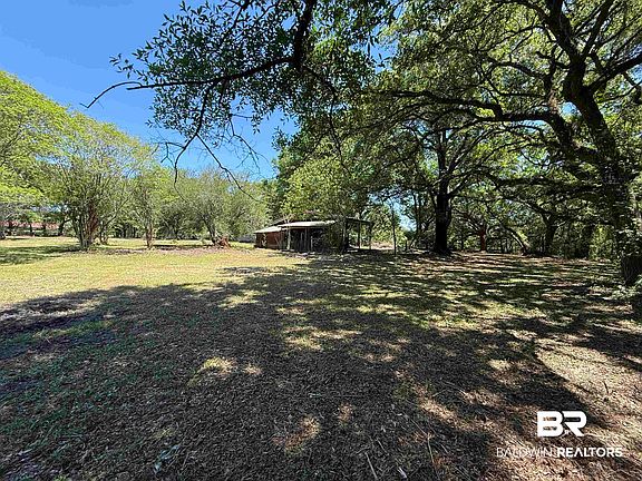 4th image of 19530 Greenwood Rd E
