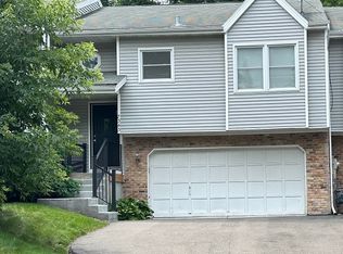 7343 Bren Ln, Eden Prairie, MN 55346