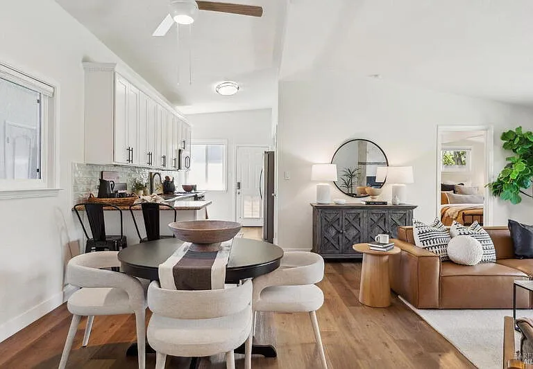 53 Labrea Way — Photo 7