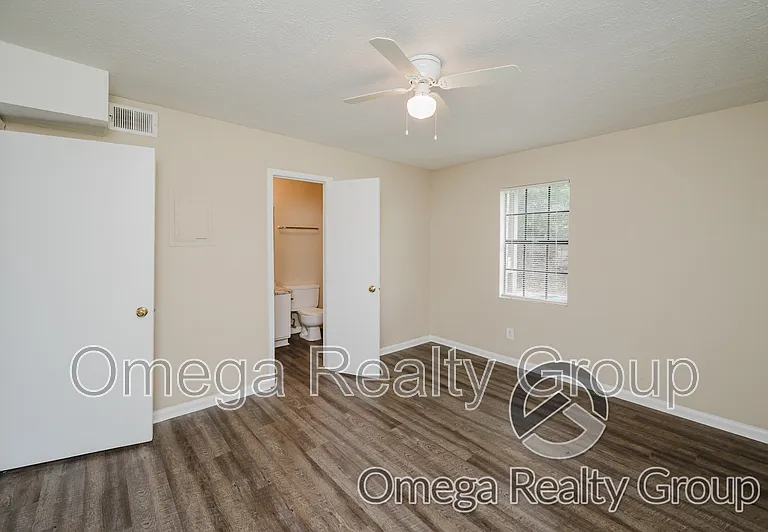 Lakeridge Apartments — Photo 31