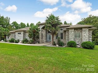 9535 Potter Rd, Matthews, NC 28104