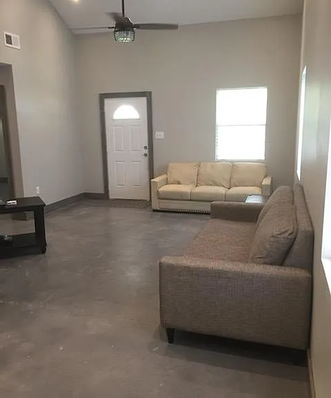 1460 Lila Ave — Photo 10