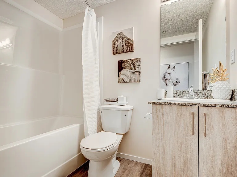 905 Evanston Dr NW — Photo 26