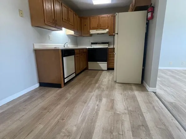 Riverwood Apartments