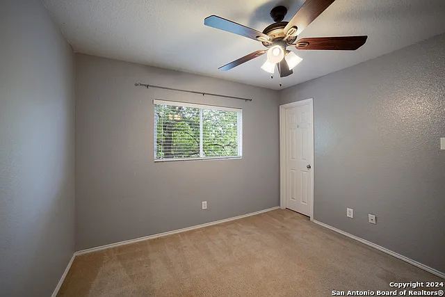 16526 Amberly Ct — Photo 18