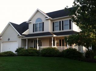 1788 Summerfield Dr, Mechanicsburg, PA 17055