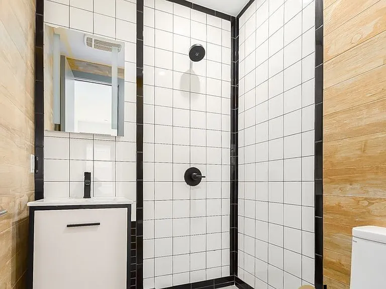 1016 Carroll St #3B — Photo 10