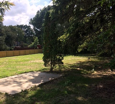1/2 + Acre Lot