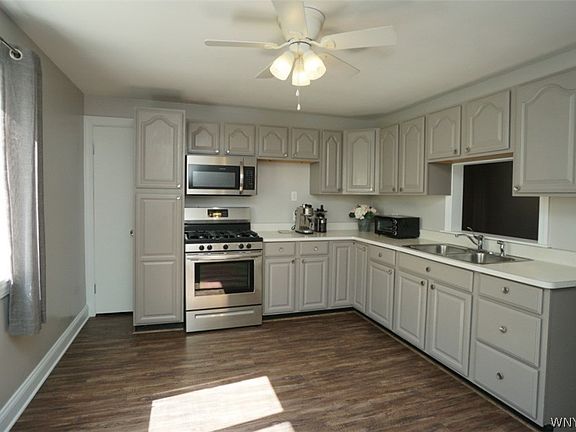 4th image of 75 Delray Ave