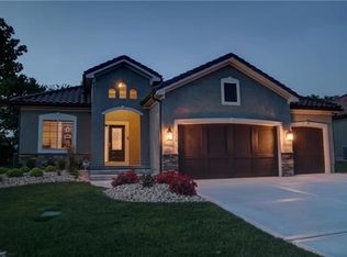 1220 SW Pebble Ln, Lees Summit, MO 64082