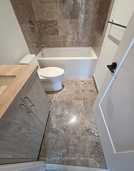 505 Glencairn Ave #216 — Photo 4