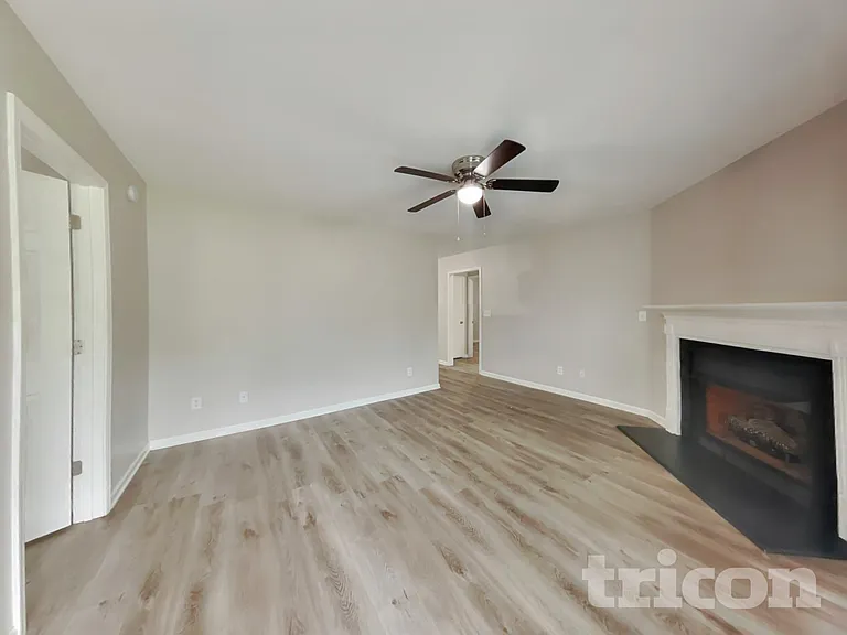 241 Gray Ghost St — Photo 3