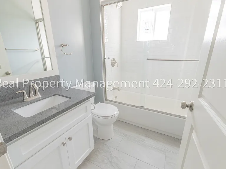 1352 E 23rd Street — Photo 12