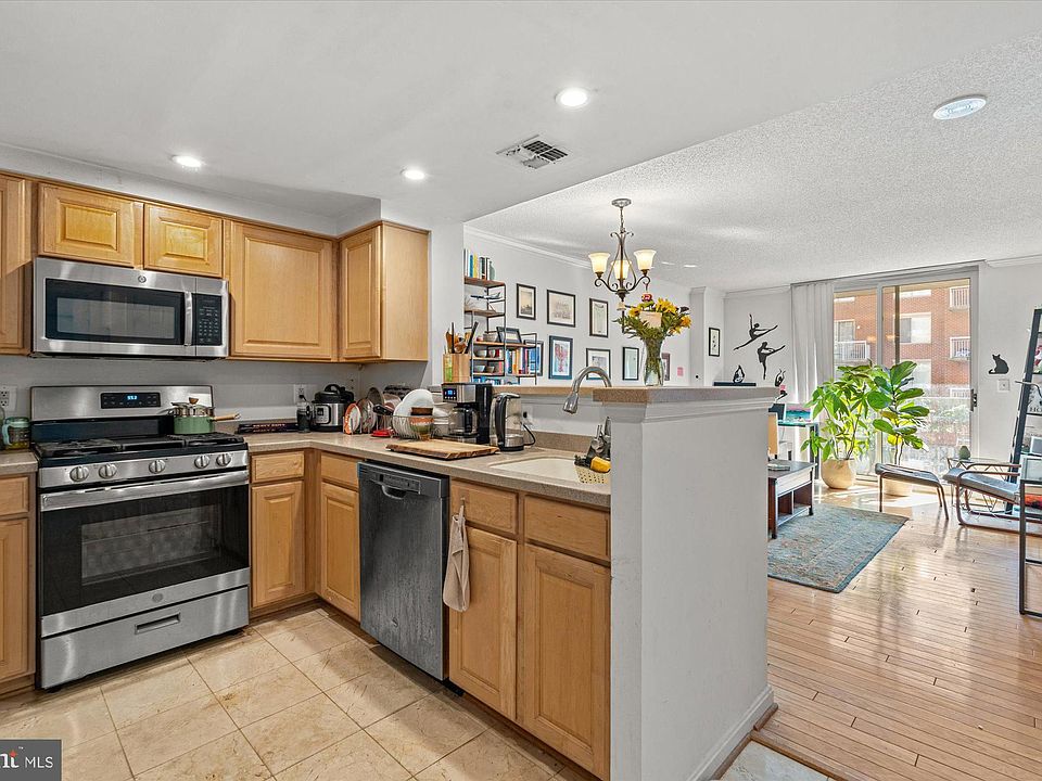 1st image of 3835 9th St #705W