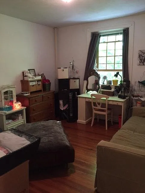3 bed, 1250 sqft, $1,575 — Photo 4