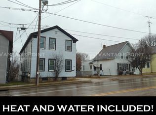 526 N 10th St APT 3, Manitowoc, WI 54220