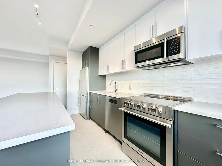 664 Spadina Ave #701 — Photo 10